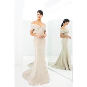Alexander By Daymor No 1367 Off Shoulder Shimmer Long Gown Size 8 Champagne Gold